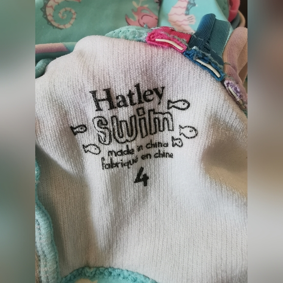 Hatley swimsuit - Picture 4 of 4